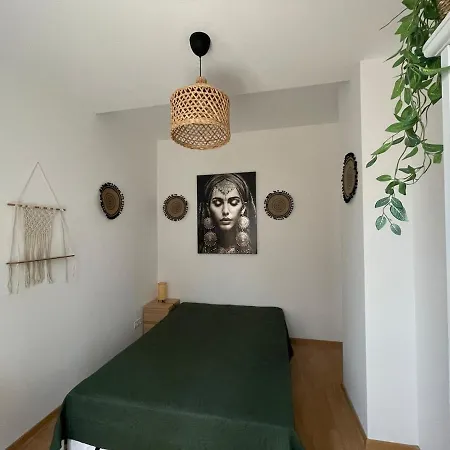 Charming With Garden Apartment Warschau